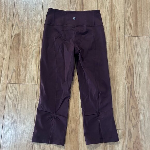 Lululemon Gather and Crow Crop Size 4 - Picture 4 of 4